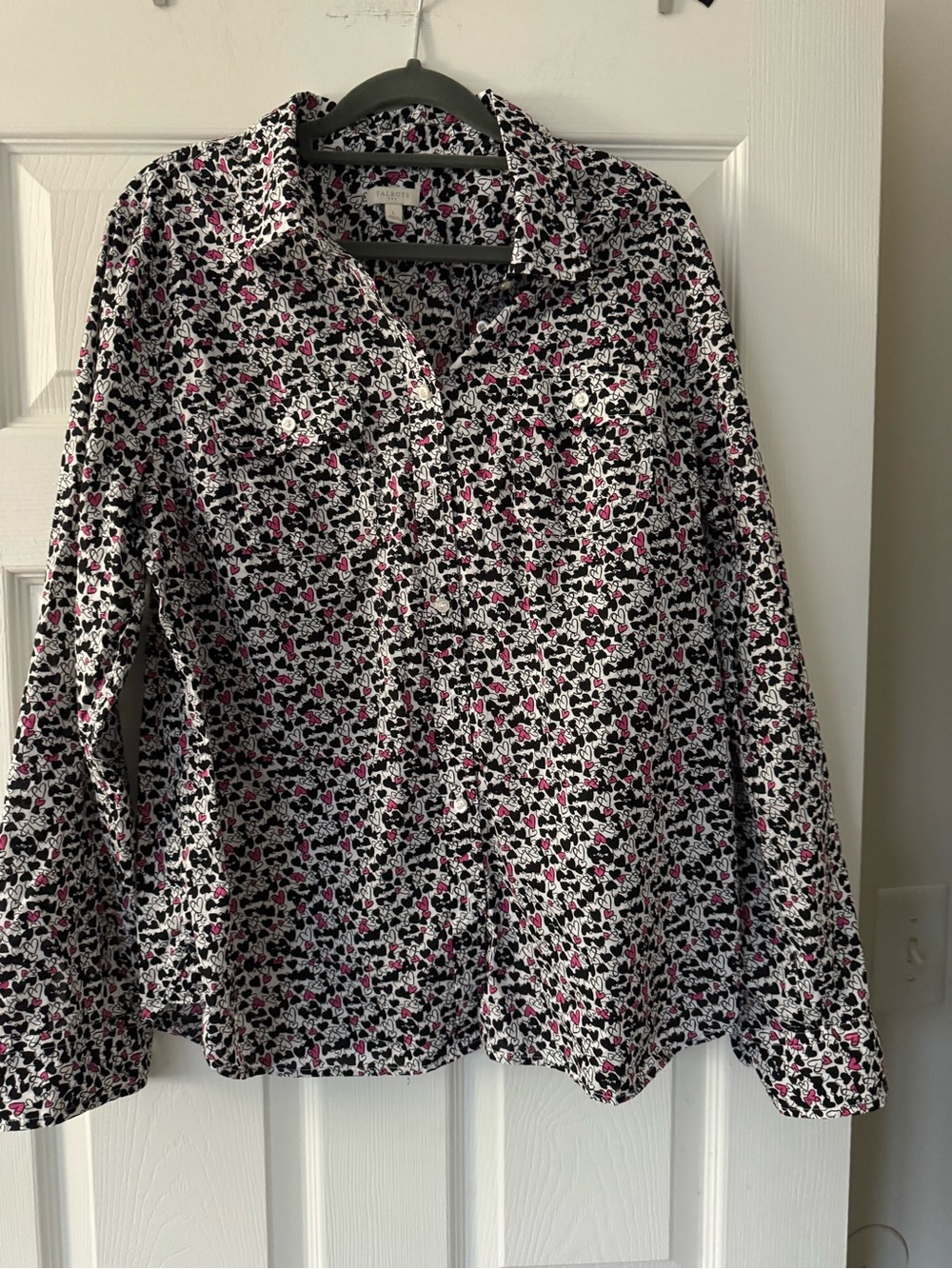 Talbots White Heart-Print Button Blouse with Black & Pink Hearts Sz L